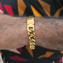 Load image into Gallery viewer, Engravable Men's Bracelet - Silver or Gold Waterproof Stainless Steel FJD$