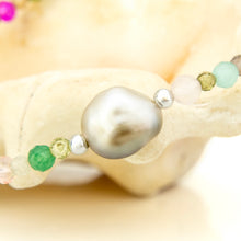 Load image into Gallery viewer, READY TO SHIP Fiji Keshi Pearl & Glass Bead Stretch Bracelet - FJD$