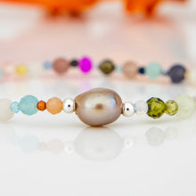 Load image into Gallery viewer, READY TO SHIP Fiji Keshi Pearl & Glass Bead Stretch Bracelet - FJD$