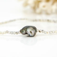 Load image into Gallery viewer, READY TO SHIP Fiji Keshi Pearl & Glass Bead Stretch Bracelet - FJD$