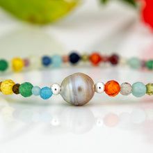 Load image into Gallery viewer, READY TO SHIP Fiji Keshi Pearl & Glass Bead Stretch Bracelet - FJD$