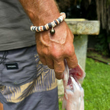 Load image into Gallery viewer, READY TO SHIP Fiji Saltwater Pearl & Shell Money Stretch Bracelet FJD$