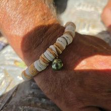 Load image into Gallery viewer, READY TO SHIP Fiji Saltwater Pearl & Shell Money Stretch Bracelet FJD$