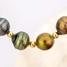 Load image into Gallery viewer, CONTACT US TO RECREATE THIS SOLD OUT STYLE Saltwater Pearl Bracelet in 14k Gold Fill - FJD$