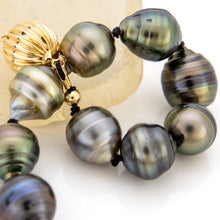 Load image into Gallery viewer, CONTACT US TO RECREATE THIS SOLD OUT STYLE Saltwater Pearl Bracelet in 14k Solid Gold - FJD$