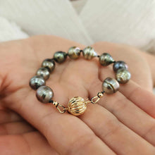 Load image into Gallery viewer, CONTACT US TO RECREATE THIS SOLD OUT STYLE Saltwater Pearl Bracelet in 14k Solid Gold - FJD$