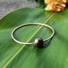 Load image into Gallery viewer, READY TO SHIP Civa Fiji Saltwater Pearl Bangle - 14k Gold Fill FJD$