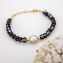 Load image into Gallery viewer, READY TO SHIP Bead Saltwater Pearl Bracelet in 14k Gold Fill - FJD$