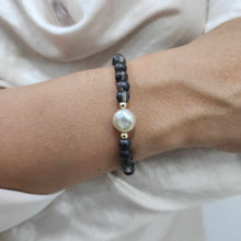 Load image into Gallery viewer, READY TO SHIP Bead Saltwater Pearl Bracelet in 14k Gold Fill - FJD$