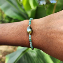 Load image into Gallery viewer, READY TO SHIP Saltwater Pearl Bracelet in 14k Gold Fill - FJD$