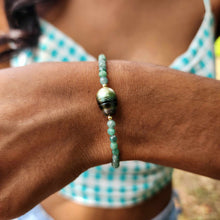 Load image into Gallery viewer, READY TO SHIP Saltwater Pearl Bracelet in 14k Gold Fill - FJD$