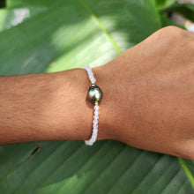 Load image into Gallery viewer, READY TO SHIP Saltwater Pearl Bracelet in 14k Gold Fill - FJD$