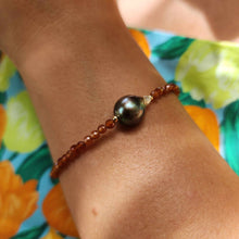 Load image into Gallery viewer, READY TO SHIP Saltwater Pearl Bracelet in 14k Gold Fill - FJD$