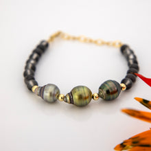 Load image into Gallery viewer, READY TO SHIP Bead Saltwater Pearl Bracelet in 14k Gold Fill - FJD$