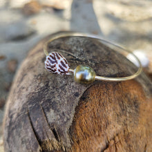 Load image into Gallery viewer, READY TO SHIP Closed Bangle 14k Gold Fill with Civa Fiji Saltwater Pearl & Shell - FJD$