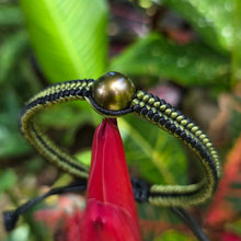 Load image into Gallery viewer, READY TO SHIP Unisex Woven Civa Fiji Pearl Bracelet - FJD$