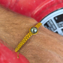 Load image into Gallery viewer, READY TO SHIP Unisex Woven Civa Fiji Pearl Bracelet - FJD$