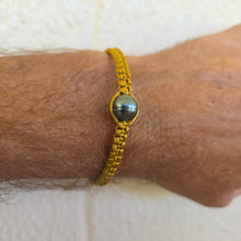 Load image into Gallery viewer, READY TO SHIP Unisex Woven Civa Fiji Pearl Bracelet - FJD$