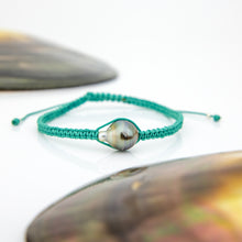 Load image into Gallery viewer, READY TO SHIP Unisex Woven Civa Fiji Pearl Bracelet - FJD$