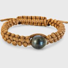 Load image into Gallery viewer, Unisex Woven Civa Fiji Pearl Bracelet - FJD$
