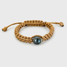 Load image into Gallery viewer, Unisex Woven Civa Fiji Pearl Bracelet - FJD$