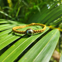 Load image into Gallery viewer, READY TO SHIP Unisex Woven Civa Fiji Pearl Bracelet - FJD$