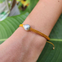 Load image into Gallery viewer, READY TO SHIP Unisex Woven Civa Fiji Pearl Bracelet - FJD$