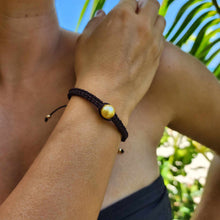 Load image into Gallery viewer, READY TO SHIP Unisex Woven Civa Fiji Pearl Bracelet - FJD$