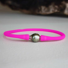 Load image into Gallery viewer, READY TO SHIP Unisex Civa Fiji Pearl Bracelet - Soft Stretch Rubber FJD$