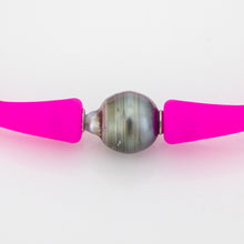 Load image into Gallery viewer, READY TO SHIP Unisex Civa Fiji Pearl Bracelet - Soft Stretch Rubber FJD$