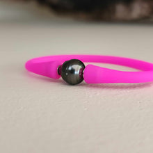 Load image into Gallery viewer, READY TO SHIP Unisex Civa Fiji Pearl Bracelet - Soft Stretch Rubber FJD$