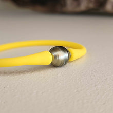 Load image into Gallery viewer, READY TO SHIP Unisex Civa Fiji Pearl Bracelet - Soft Stretch Rubber FJD$