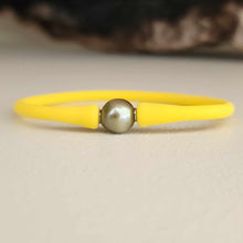 Load image into Gallery viewer, READY TO SHIP Unisex Civa Fiji Pearl Bracelet - Soft Stretch Rubber FJD$