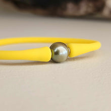 Load image into Gallery viewer, READY TO SHIP Unisex Civa Fiji Pearl Bracelet - Soft Stretch Rubber FJD$