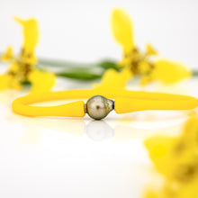 Load image into Gallery viewer, READY TO SHIP Unisex Civa Fiji Pearl Bracelet - Soft Stretch Rubber FJD$