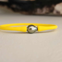Load image into Gallery viewer, READY TO SHIP Unisex Civa Fiji Pearl Bracelet - Soft Stretch Rubber FJD$