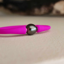 Load image into Gallery viewer, READY TO SHIP Unisex Civa Fiji Pearl Bracelet - Soft Stretch Rubber FJD$