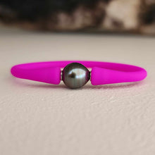 Load image into Gallery viewer, READY TO SHIP Unisex Civa Fiji Pearl Bracelet - Soft Stretch Rubber FJD$