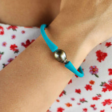 Load image into Gallery viewer, READY TO SHIP Unisex Civa Fiji Pearl Bracelet - Soft Stretch Rubber FJD$