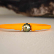 Load image into Gallery viewer, READY TO SHIP Unisex Civa Fiji Pearl Bracelet - Soft Stretch Rubber FJD$
