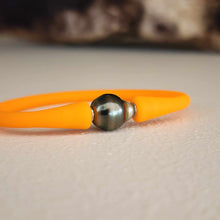 Load image into Gallery viewer, READY TO SHIP Unisex Civa Fiji Pearl Bracelet - Soft Stretch Rubber FJD$
