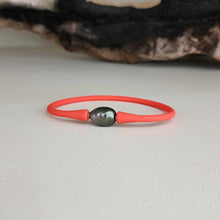 Load image into Gallery viewer, READY TO SHIP Unisex Civa Fiji Pearl Bracelet - Soft Stretch Rubber FJD$