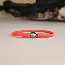 Load image into Gallery viewer, READY TO SHIP Unisex Civa Fiji Pearl Bracelet - Soft Stretch Rubber FJD$