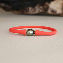 Load image into Gallery viewer, READY TO SHIP Unisex Civa Fiji Pearl Bracelet - Soft Stretch Rubber FJD$