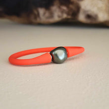 Load image into Gallery viewer, READY TO SHIP Unisex Civa Fiji Pearl Bracelet - Soft Stretch Rubber FJD$