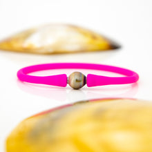 Load image into Gallery viewer, READY TO SHIP Unisex Civa Fiji Pearl Bracelet - Soft Stretch Rubber FJD$