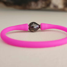 Load image into Gallery viewer, READY TO SHIP Unisex Civa Fiji Pearl Bracelet - Soft Stretch Rubber FJD$