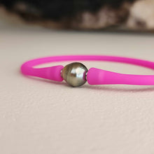 Load image into Gallery viewer, READY TO SHIP Unisex Civa Fiji Pearl Bracelet - Soft Stretch Rubber FJD$