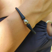 Load image into Gallery viewer, READY TO SHIP Unisex Civa Fiji Pearl Bracelet - Soft Stretch Rubber FJD$