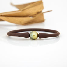 Load image into Gallery viewer, READY TO SHIP Unisex Civa Fiji Pearl Bracelet - Soft Stretch Rubber FJD$